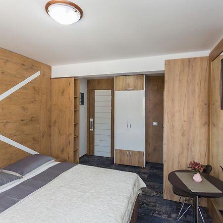 Hotel Tilia à Cetinje Extérieur photo