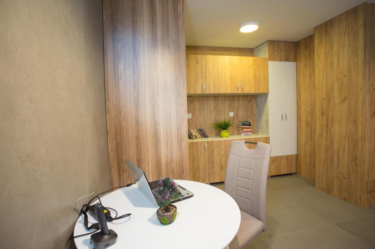 Hotel Tilia à Cetinje Extérieur photo