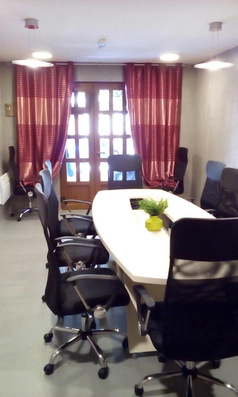 Hotel Tilia à Cetinje Extérieur photo