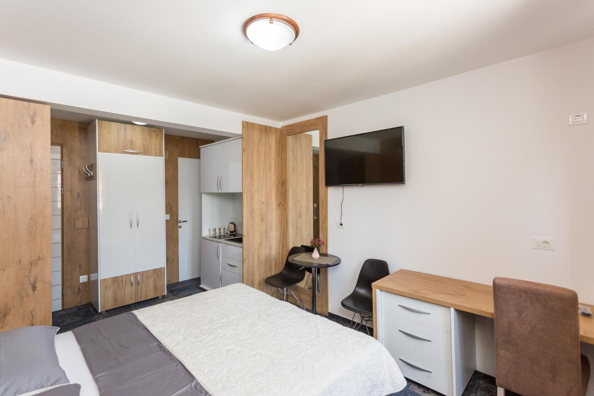 Hotel Tilia à Cetinje Extérieur photo
