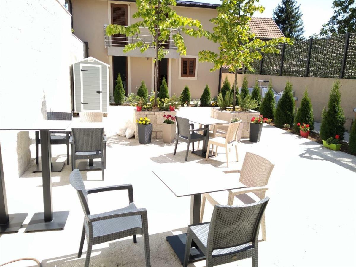 Hotel Tilia à Cetinje Extérieur photo