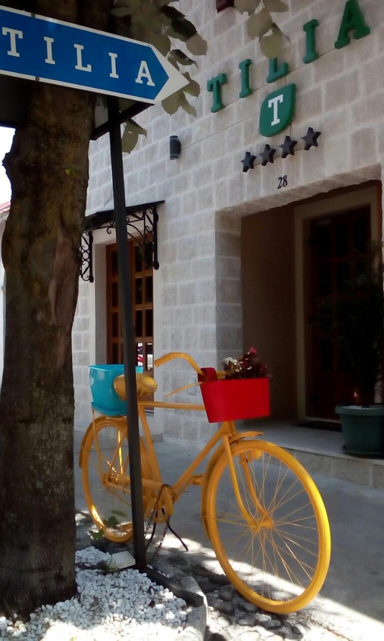 Hotel Tilia à Cetinje Extérieur photo